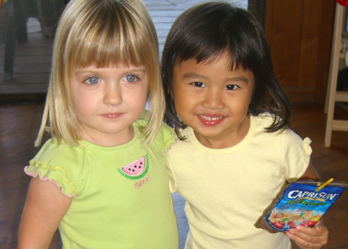 Pooter and Nadia pose at the end of their playdate. Pooter and Nadia pose at the end of their playdate.